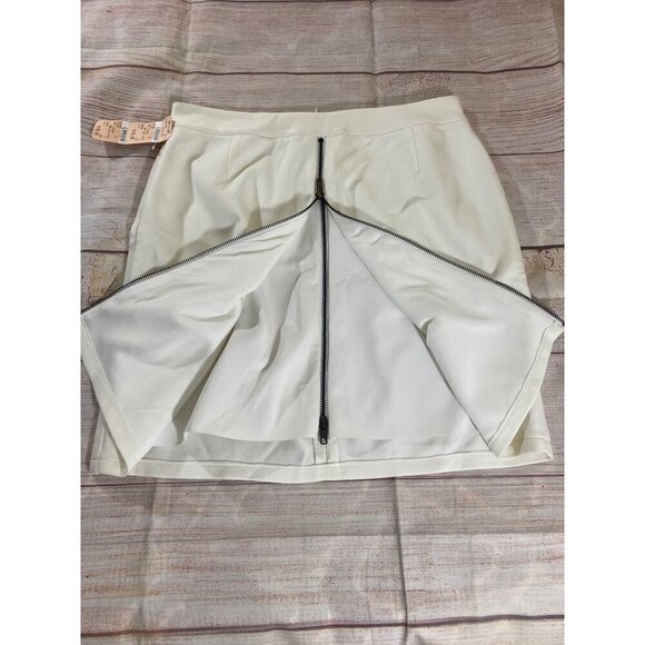 NWT Bailey 44 Women's White Double Front Zip Mini Skirt - Large - Picture 5 of 12